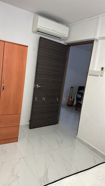 228 Bukit Batok Central, 228 Bukit Batok Central, Room Rental, 100 sqft, HDB Flat For Rent, by Ken Lim, 500166338 - Interior - PropertyGuru.com.sg