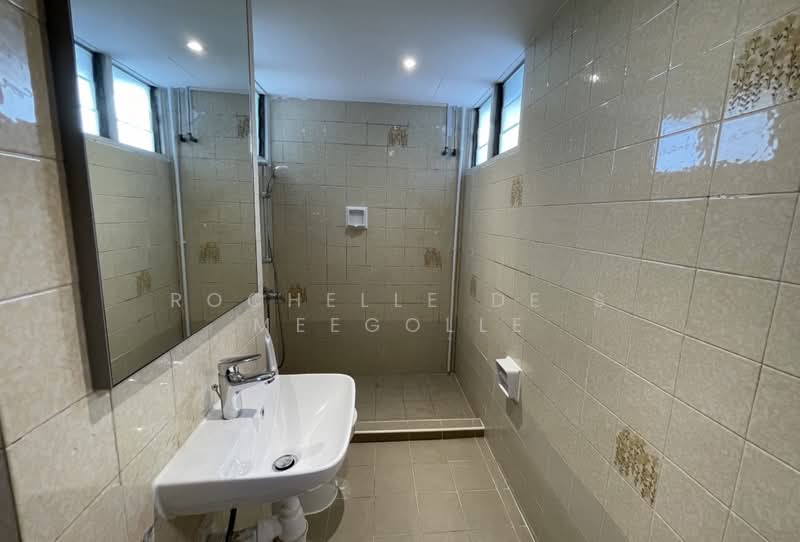 Chancery Court, 36A Dunearn Road, 3 Bedrooms, 2,034 sqft, Condominium For Rent, by Rochelle De S Meegolle, 500166347 - Bathroom - PropertyGuru.com.sg