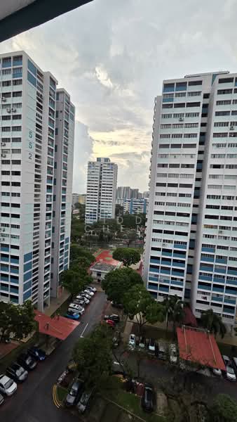 556 Ang Mo Kio Avenue 10, 556 Ang Mo Kio Avenue 10, 1 Bedroom, 925 sqft, HDB Flat For Rent, by Kidd Chen, 500166352 - Exterior - PropertyGuru.com.sg