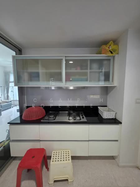 Kerrisdale, 30 Sturdee Road, 3 Bedrooms, 1,259 sqft, Condominium For Rent, by CHEN JENNY CHONG-LEE, 500166353 - Kitchen - PropertyGuru.com.sg