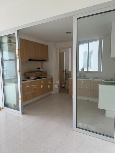 Kerrisdale, 30 Sturdee Road, 3 Bedrooms, 1,259 sqft, Condominium For Rent, by CHEN JENNY CHONG-LEE, 500166353 - Kitchen - PropertyGuru.com.sg