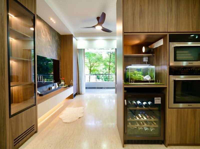 Sunglade, 5 Serangoon Avenue 2, 3 Bedrooms, 1,109 sqft, Condominium For Sale, by Lorraine Tan Yu Lin, 500166355 - Living Room - PropertyGuru.com.sg