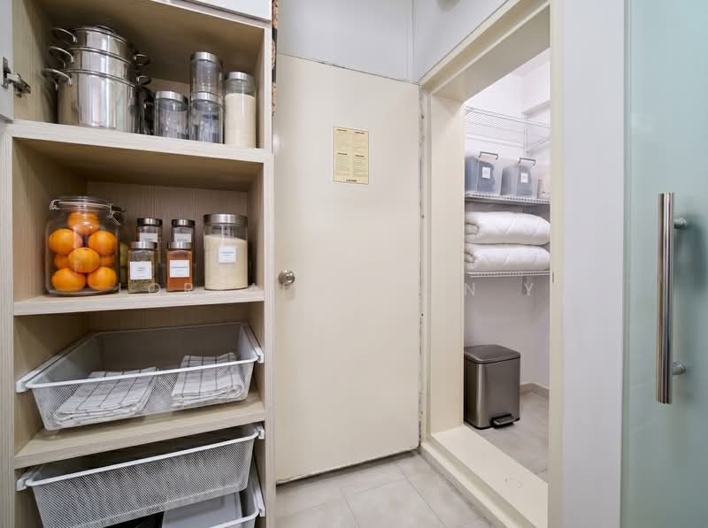 Sunglade, 5 Serangoon Avenue 2, 3 Bedrooms, 1,109 sqft, Condominium For Sale, by Lorraine Tan Yu Lin, 500166355 - Utility Room - PropertyGuru.com.sg
