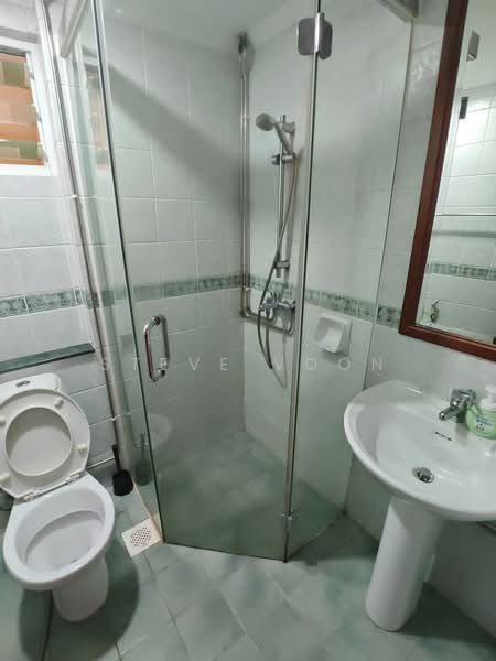 Emerald Garden, 33 Club Street, Room Rental, 120 sqft, Condominium For Rent, by Steve Voon, 500166367 - Bathroom - PropertyGuru.com.sg