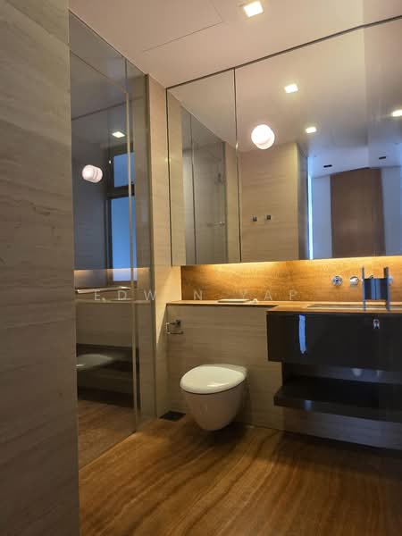 Hilltops, 101 Cairnhill Circle, 2 Bedrooms, 1,249 sqft, Condominium For Rent, by Edwin Yap, 500166371 - Bathroom - PropertyGuru.com.sg