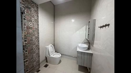 Jalan Kelichap, Jalan Kelichap, 4 Bedrooms, 2,500 sqft, Terraced House For Rent, by Edward Tan, 500166393 - PropertyGuru.com.sg