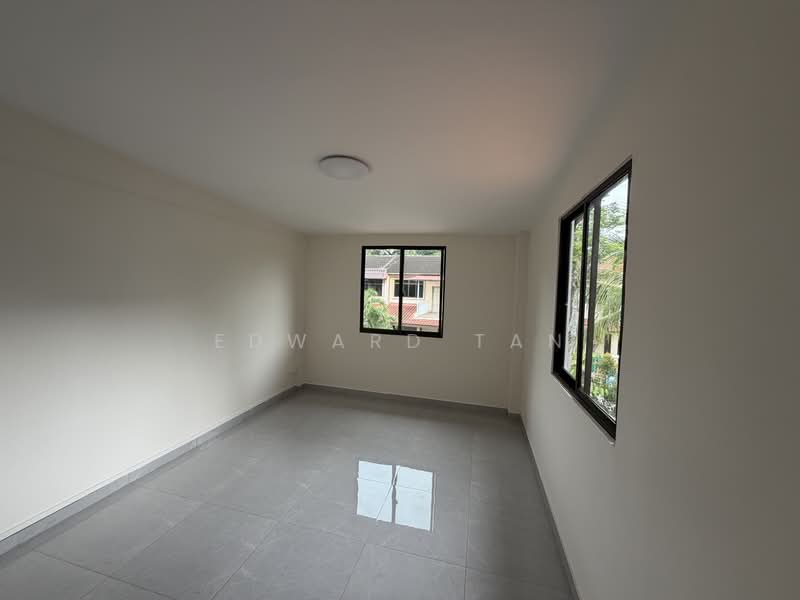 Jalan Kelichap, Jalan Kelichap, 4 Bedrooms, 2,500 sqft, Terraced House For Rent, by Edward Tan, 500166393 - Interior - PropertyGuru.com.sg