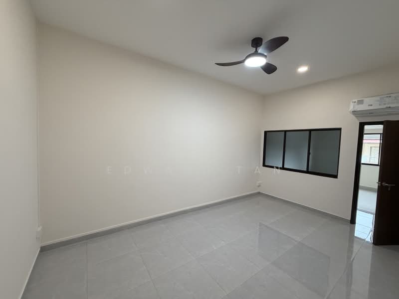 Jalan Kelichap, Jalan Kelichap, 4 Bedrooms, 2,500 sqft, Terraced House For Rent, by Edward Tan, 500166393 - Interior - PropertyGuru.com.sg
