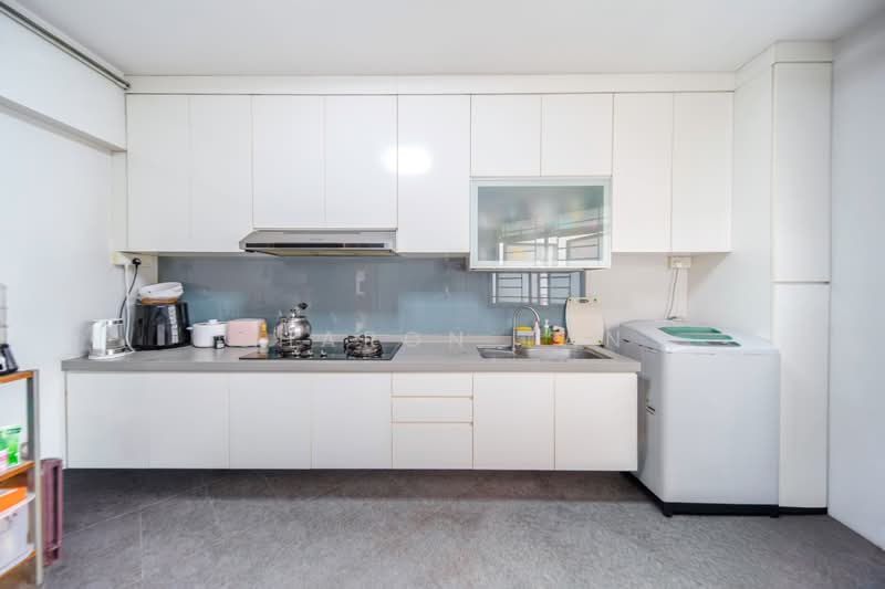 303A Anchorvale Link, 303A Anchorvale Link, 3 Bedrooms, 1,184 sqft, HDB Flat For Sale, by Sharon Tan, 500166406 - Kitchen - PropertyGuru.com.sg