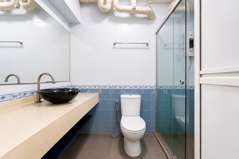 303A Anchorvale Link, 303A Anchorvale Link, 3 Bedrooms, 1,184 sqft, HDB Flat For Sale, by Sharon Tan, 500166406 - Bathroom - PropertyGuru.com.sg