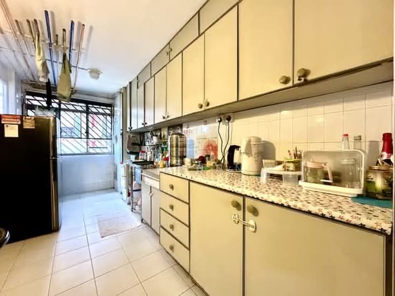 4 Toh Yi Drive, 4 Toh Yi Drive, 4 Bedrooms, 1,313 sqft, HDB Flat For Sale, by Angeline Koh, 500166407 - Kitchen - PropertyGuru.com.sg