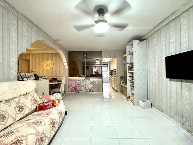 4 Toh Yi Drive, 4 Toh Yi Drive, 4 Bedrooms, 1,313 sqft, HDB Flat For Sale, by Angeline Koh, 500166407 - Living Room - PropertyGuru.com.sg