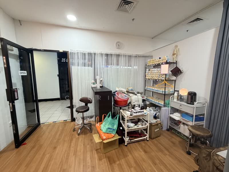 Parklane Shopping Mall, 35 Selegie Road, 220 sqft, Other Retail For Rent, by Cherie Lee, 500166408 - Interior - CommercialGuru.com.sg