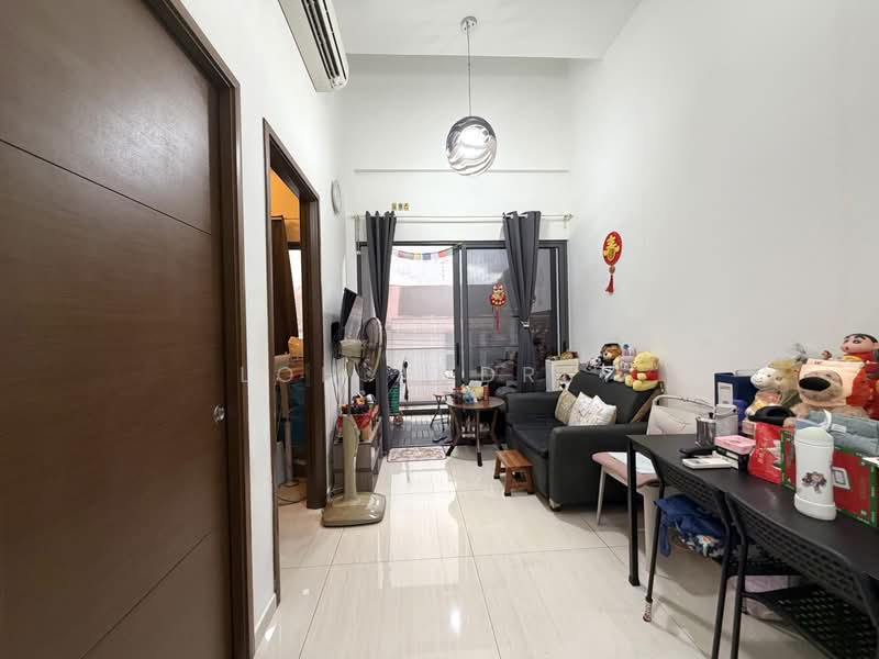 The Promenade @ Pelikat, 183 Jalan Pelikat, 2 Bedrooms, 936 sqft, Condominium For Sale, by Loh Audrey, 500166410 - Living Room - PropertyGuru.com.sg