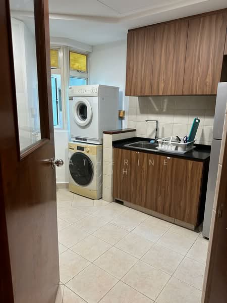 Burlington Square, 175B Bencoolen Street, Room Rental, 100 sqft, Apartment For Rent, by Catherine Koh, 500166411 - Kitchen 1008 - PropertyGuru.com.sg