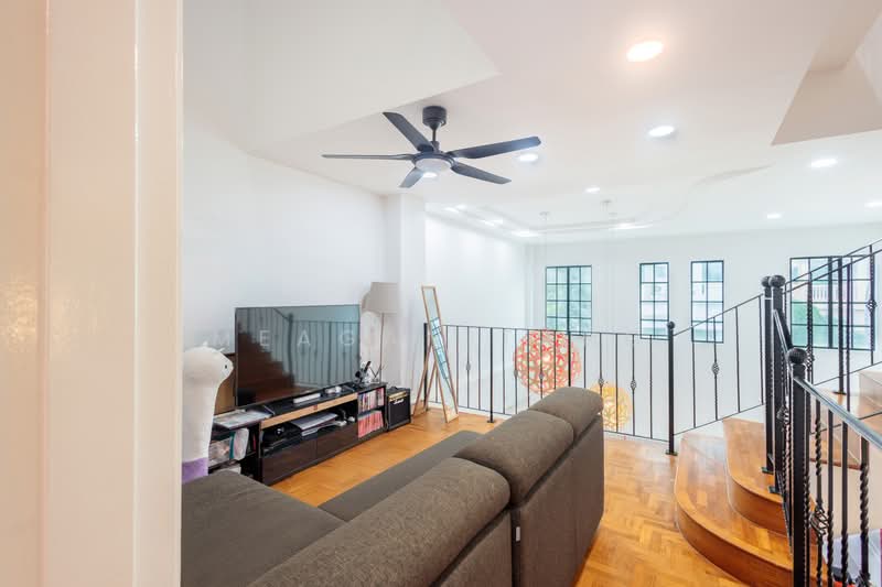 Westville, 129 Westwood Crescent, 5 Bedrooms, 2,700 sqft, Terraced House For Sale, by Meagan Tang, 500166431 - Living Room - PropertyGuru.com.sg
