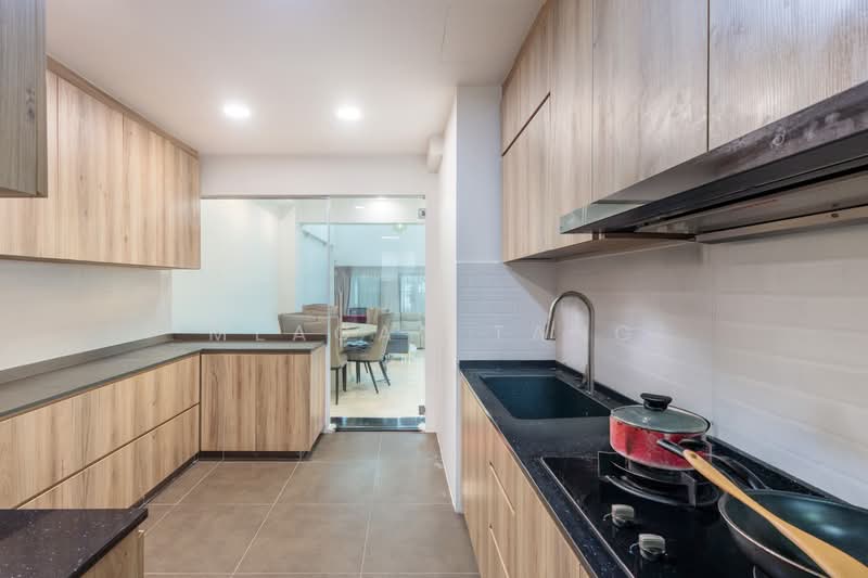 Westville, 129 Westwood Crescent, 5 Bedrooms, 2,700 sqft, Terraced House For Sale, by Meagan Tang, 500166431 - Kitchen - PropertyGuru.com.sg