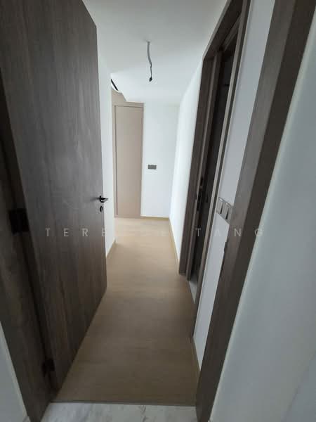 Sceneca Residence, Tanah Merah Kechil Link, 3 Bedrooms, 1,163 sqft, Condominium For Sale, by Terence Tang, 500166435 - Corridor - PropertyGuru.com.sg