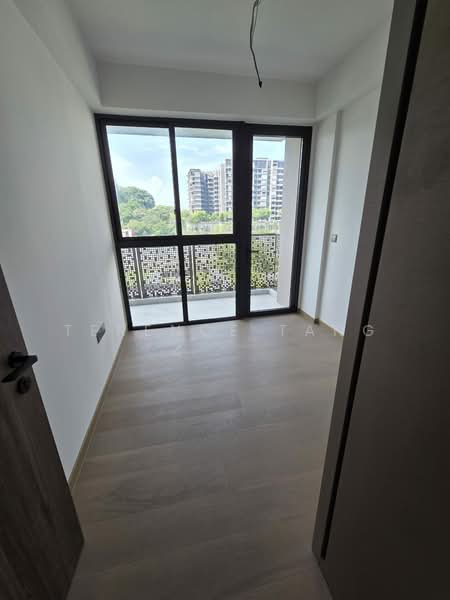 Sceneca Residence, Tanah Merah Kechil Link, 3 Bedrooms, 1,163 sqft, Condominium For Sale, by Terence Tang, 500166435 - Balcony - PropertyGuru.com.sg