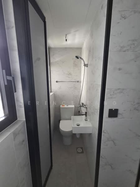 Sceneca Residence, Tanah Merah Kechil Link, 3 Bedrooms, 1,163 sqft, Condominium For Sale, by Terence Tang, 500166435 - Bathroom - PropertyGuru.com.sg