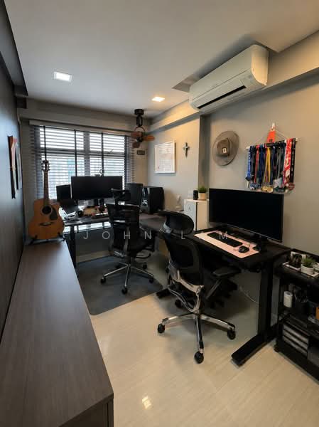 Tampines St 61, tampines street 61, 4 Bedrooms, 1,248 sqft, HDB Flat For Sale, by John Lam, 500166438 - Study - PropertyGuru.com.sg