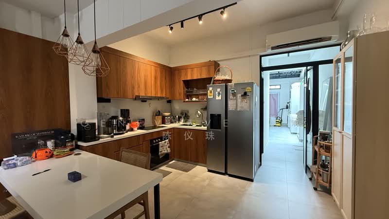 Entry-Level Freehold Residential Conservation Home in D15, , 4 Bedrooms, 2,017 sqft, Shophouse For Sale, by Genevieve Tan 陈仪珠, 500166443 - Kitchen - PropertyGuru.com.sg