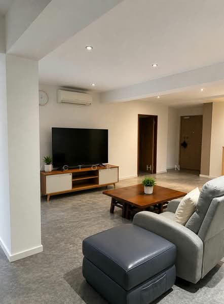 449 Sin Ming Avenue, 449 Sin Ming Avenue, 3 Bedrooms, 1,324 sqft, HDB Flat For Sale, by Victor Chan, 500166446 - Living Room - PropertyGuru.com.sg