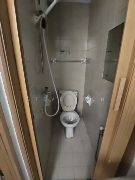 Heritage View, 10 Dover Rise, Room Rental, 100 sqft, Condominium For Rent, by Steve Voon, 500166451 - Bathroom - PropertyGuru.com.sg