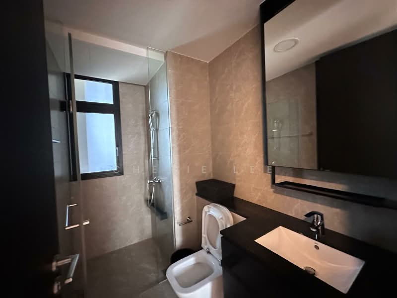 Park Colonial, 10 Woodleigh Lane, 5 Bedrooms, 1,711 sqft, Condominium For Rent, by Cherie Lee, 500166454 - Bathroom - PropertyGuru.com.sg