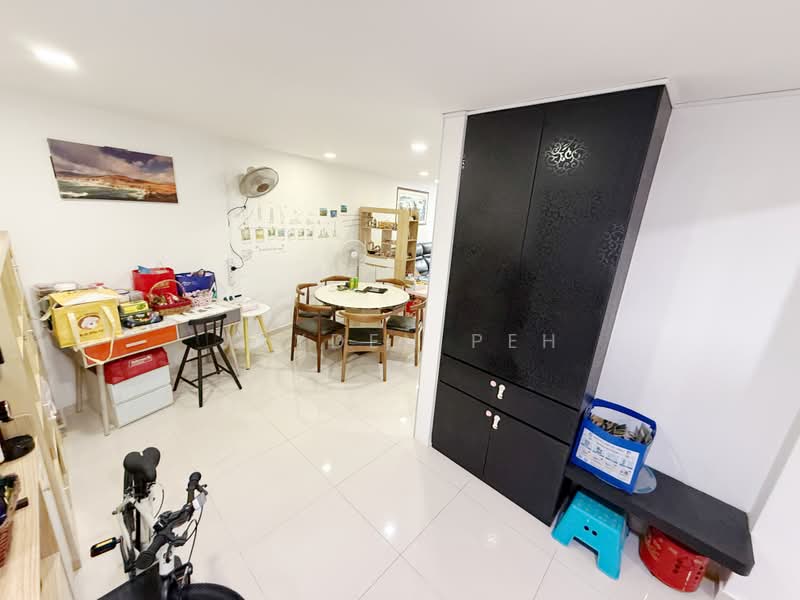 677A Jurong West Street 64, 677A Jurong West Street 64, 3 Bedrooms, 1,184 sqft, HDB Flat For Sale, by Jayden Peh, 500166481 - Dining Room - PropertyGuru.com.sg
