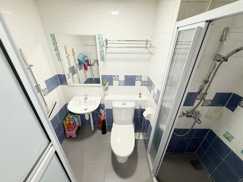 677A Jurong West Street 64, 677A Jurong West Street 64, 3 Bedrooms, 1,184 sqft, HDB Flat For Sale, by Jayden Peh, 500166481 - Bathroom - PropertyGuru.com.sg