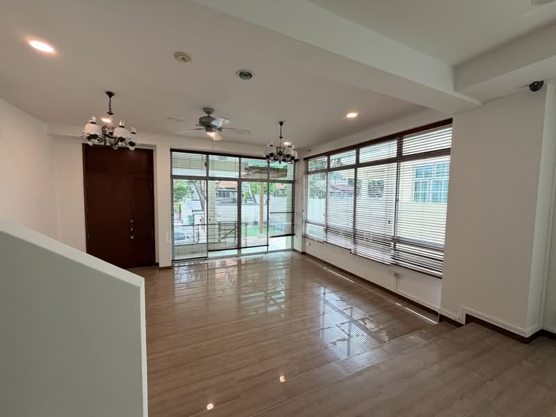 Serangoon Garden Estate, 3 Crichton Close, 6 Bedrooms, 2,332 sqft, Semi-Detached House For Sale, by Larry Tan, 500166500 - PropertyGuru.com.sg