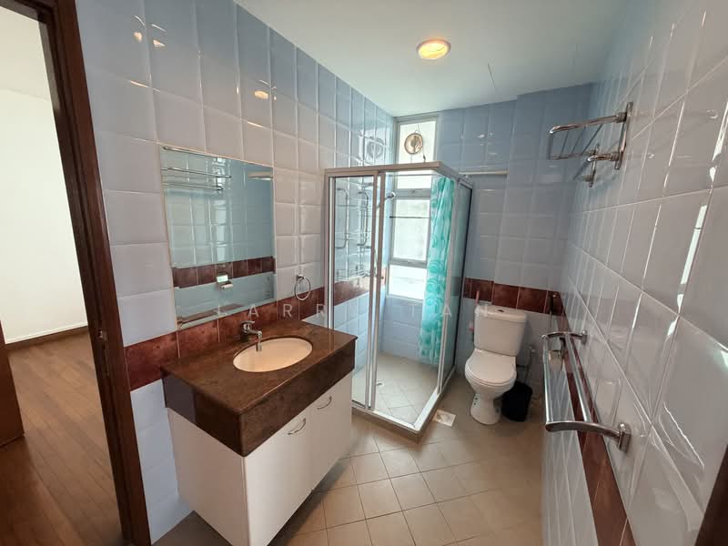 Serangoon Garden Estate, 3 Crichton Close, 6 Bedrooms, 2,332 sqft, Semi-Detached House For Sale, by Larry Tan, 500166500 - Bathroom - PropertyGuru.com.sg