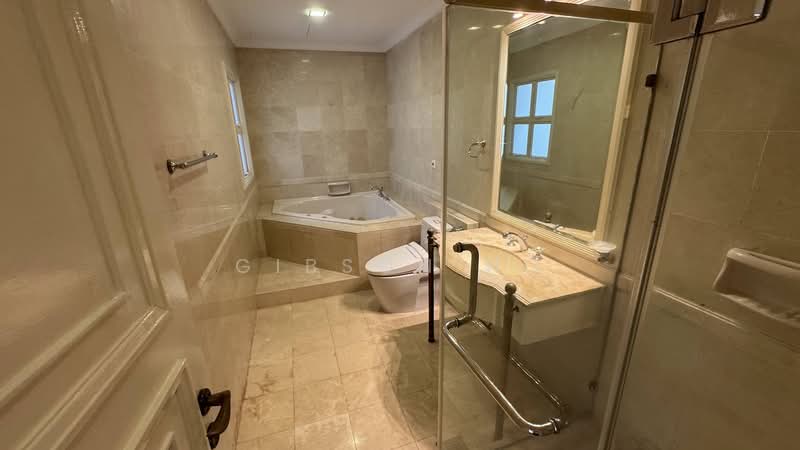 Holland grove view, Holland grove view, Tanglin / Holland / Bukit Timah, 4 Bedrooms, 3,500 sqft, Semi-Detached House For Rent, by Gibson Ho, 500166509 - Bathroom - PropertyGuru.com.sg