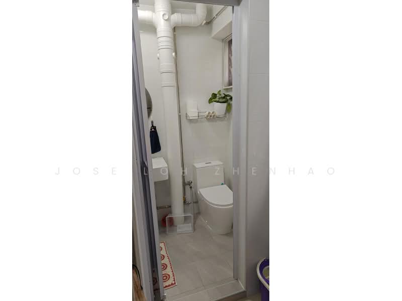 405 Fajar Road, 405 Fajar Road, 4 Bedrooms, 1,313 sqft, HDB Flat For Sale, by Jose Loh Zhenhao, 500166514 - Bathroom - PropertyGuru.com.sg