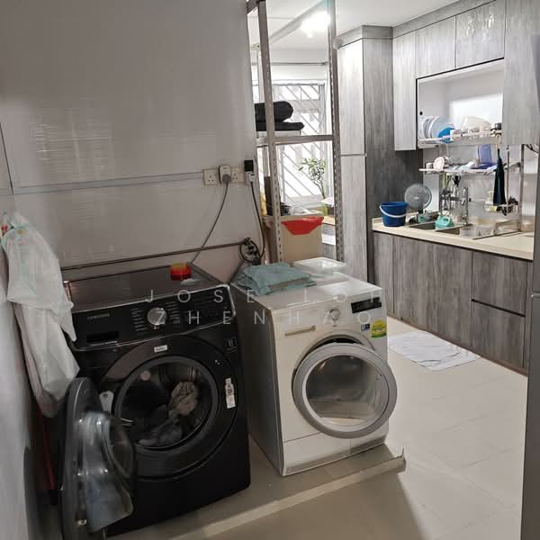 405 Fajar Road, 405 Fajar Road, 4 Bedrooms, 1,313 sqft, HDB Flat For Sale, by Jose Loh Zhenhao, 500166514 - Kitchen - PropertyGuru.com.sg