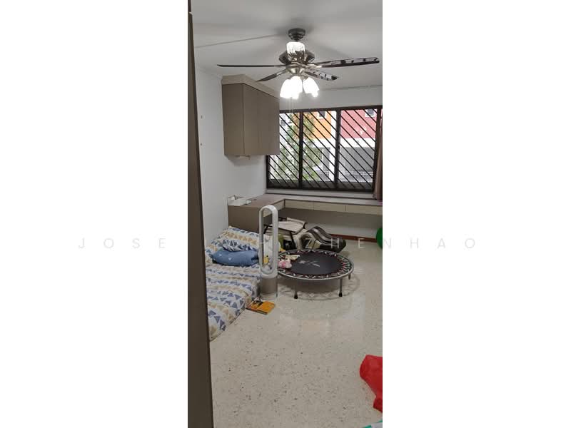 405 Fajar Road, 405 Fajar Road, 4 Bedrooms, 1,313 sqft, HDB Flat For Sale, by Jose Loh Zhenhao, 500166514 - Bedroom - PropertyGuru.com.sg