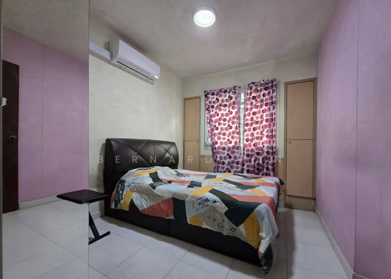 465 Choa Chu Kang Avenue 4, 465 Choa Chu Kang Avenue 4, 3 Bedrooms, 1,119 sqft, HDB Flat For Sale, by Bernard Tan, 500166516 - Bedroom - PropertyGuru.com.sg