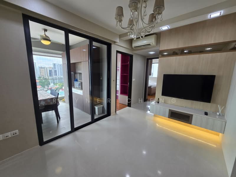 Regent Residences, 1091 Serangoon Road, 2 Bedrooms, 818 sqft, Condominium For Rent, by Rayner Cheng, 500166541 - Living Room - PropertyGuru.com.sg