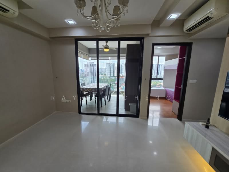 Regent Residences, 1091 Serangoon Road, 2 Bedrooms, 818 sqft, Condominium For Rent, by Rayner Cheng, 500166541 - Living Room - PropertyGuru.com.sg