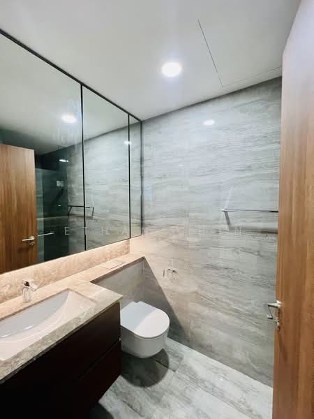 Fourth Avenue Residences, 6 Fourth Avenue, 2 Bedrooms, 710 sqft, Condominium For Rent, by Ethan Chin, 500166546 - Bathroom - PropertyGuru.com.sg