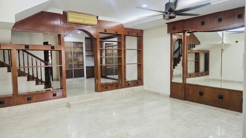 Chuan Walk/Serangoon Garden, , 5 Bedrooms, 3,013 sqft, Terraced House For Sale, by Winnie Ng, 500166559 - Living Room - PropertyGuru.com.sg