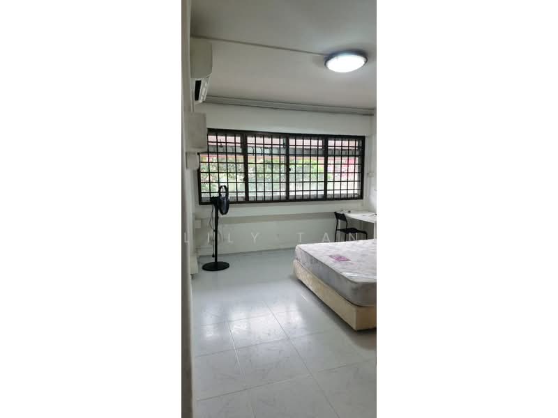 512 Pasir Ris Street 52, 512 Pasir Ris Street 52, Room Rental, 120 sqft, HDB Flat For Rent, by Lily Tan, 500166567 - Bedroom - PropertyGuru.com.sg