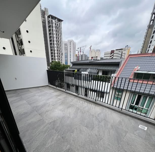 ❤️GIANT⚡️Brand New Inter-Terrace w Mezzanine, Attic & Lift in Boon Teck Road, Boon Teck Road/ Balestier Road/ Kim Keat Road, 5 Bedrooms, 5,425 sqft, Terraced House For Sale, by Caryn Wong, 500166571 - Balcony - PropertyGuru.com.sg