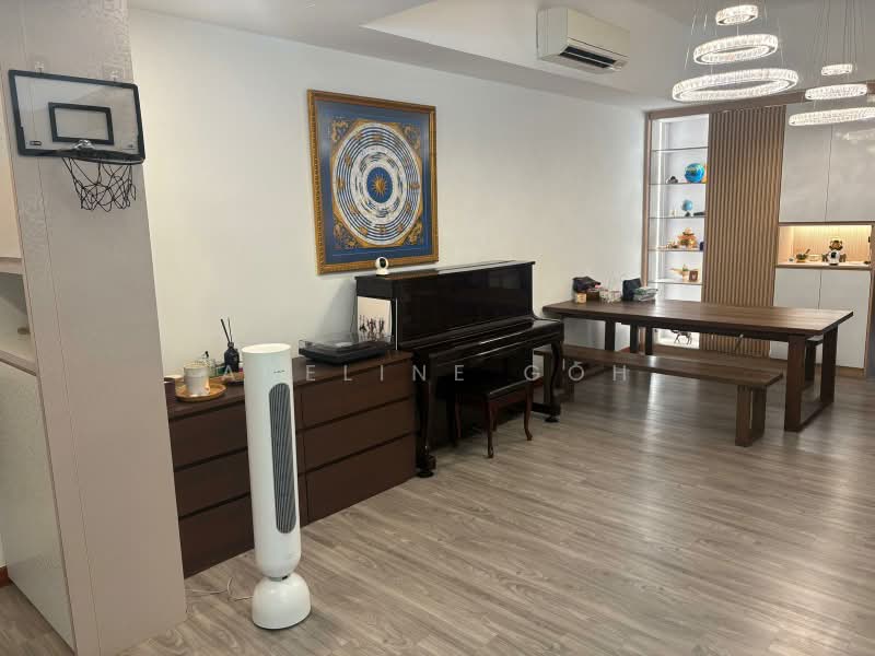 Chuan Loft, Chuan Drive, 6 Bedrooms, 2,500 sqft, Terraced House For Sale, by Adeline Goh, 500166574 - Living Room - PropertyGuru.com.sg