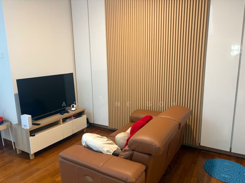Chuan Loft, Chuan Drive, 6 Bedrooms, 2,500 sqft, Terraced House For Sale, by Adeline Goh, 500166574 - Living Room - PropertyGuru.com.sg
