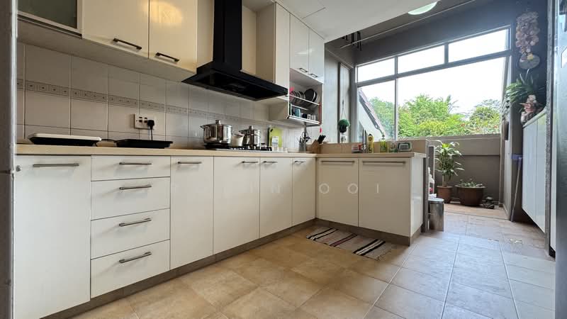 Grande Vista, 2 Cactus Drive, 4 Bedrooms, 2,702 sqft, Condominium For Sale, by Robin Ooi, 500166576 - Kitchen - PropertyGuru.com.sg