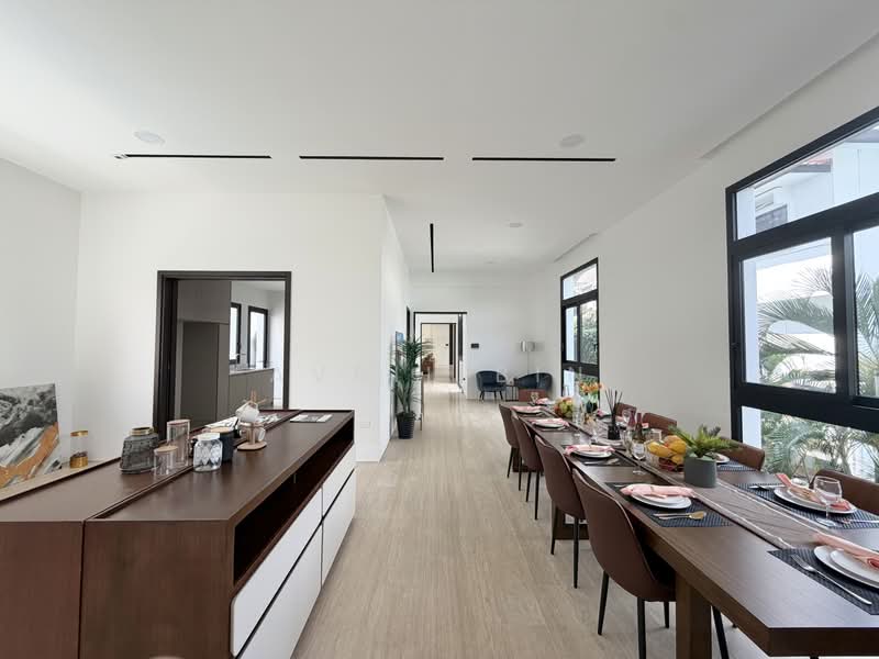 Brand New D10 2.5 sty Detached in Mount Sinai! 1km to Henry Park Primary!, Grove Drive / Mount Sinai / Holland Grove / Holland Road, 5 Bedrooms, 12,109 sqft, Detached House For Sale, by Avril Bin, 500166578 - Dining Room - PropertyGuru.com.sg