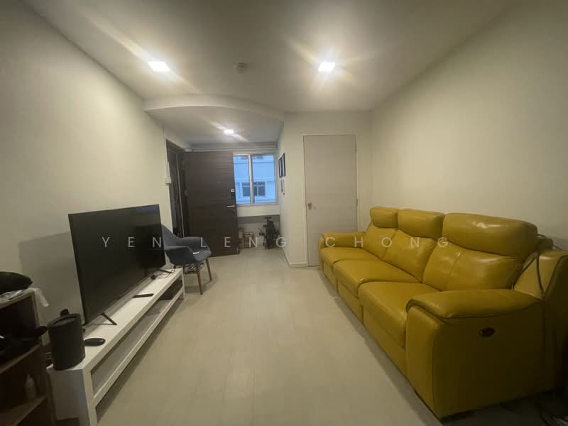 27 Balam Road, 27 Balam Road, Room Rental, 100 sqft, HDB Flat For Rent, by Yen Leng Chong, 500166580 - Living Room - PropertyGuru.com.sg