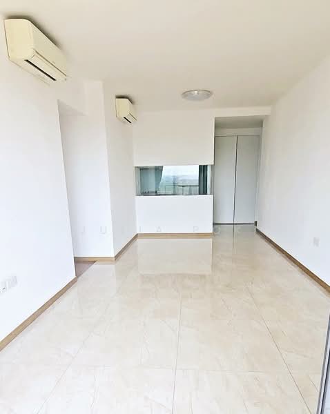 Kingsford Waterbay, 84 Upper Serangoon View, 4 Bedrooms, 1,216 sqft, Condominium For Rent, by Julia Pok, 500166585 - Living Room - PropertyGuru.com.sg